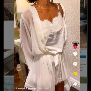 Bridal Robe Getting Ready - Short Kimono in Ivory by BLUEBELLA